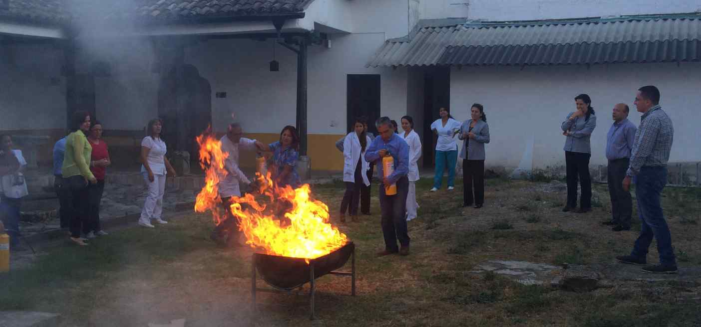 Practica de extintores - Unidad de salud, Unicauca